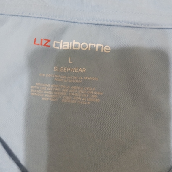 4/$25 Liz Claiborne Small BLUE pjs blanket  and top included 💙 - Picture 7 of 8